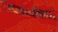Pulau Jawa Memerah